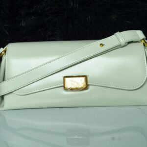 Leather slingbag